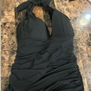 Victoria’s Secret Swim Tankini shaping top.  Worn once, excellent condition.